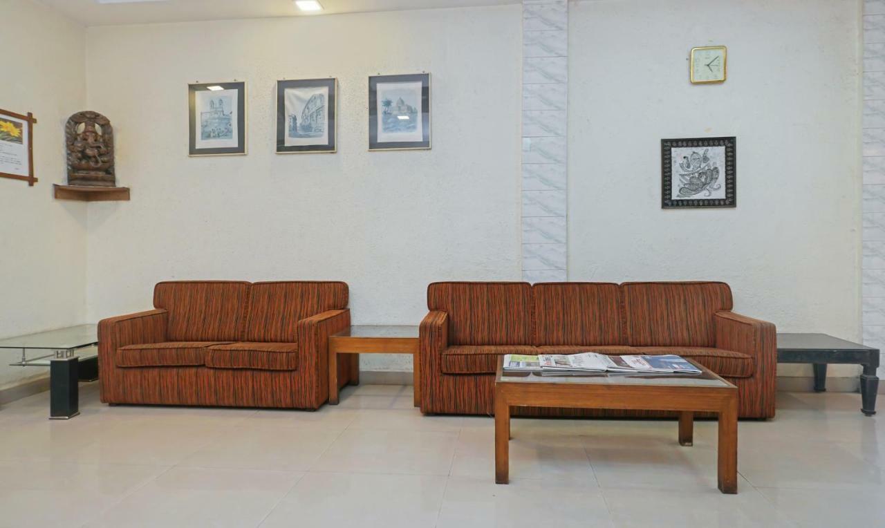 Hotel Lions Den Lonavala Eksteriør bilde