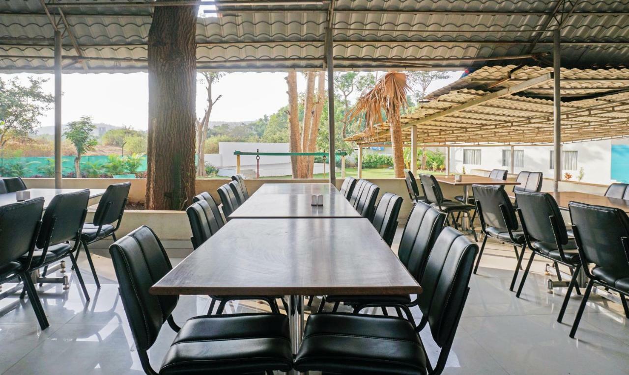 Hotel Lions Den Lonavala Eksteriør bilde