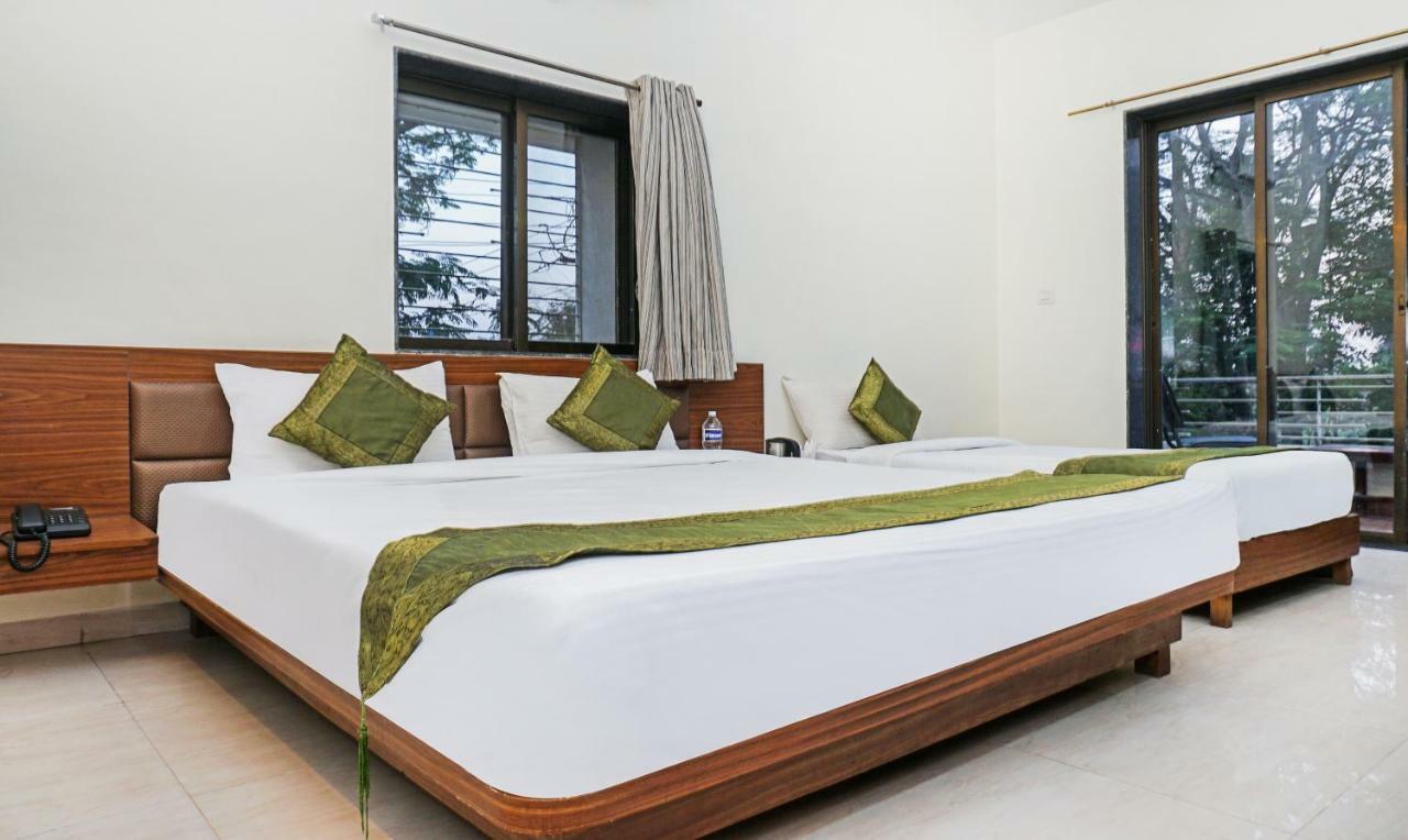 Hotel Lions Den Lonavala Eksteriør bilde